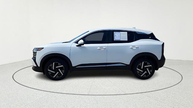 Used 2025 Nissan Kicks SV image 5