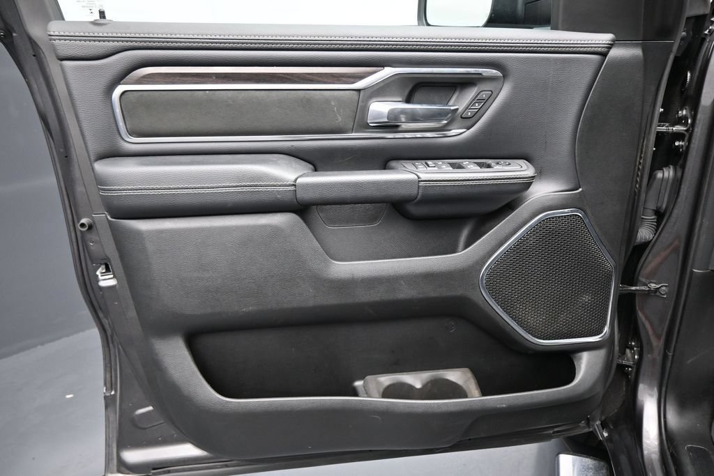 Used 2026 RAM 1500 Laramie w/ Sport Appearance Package AWD/4WD image 10