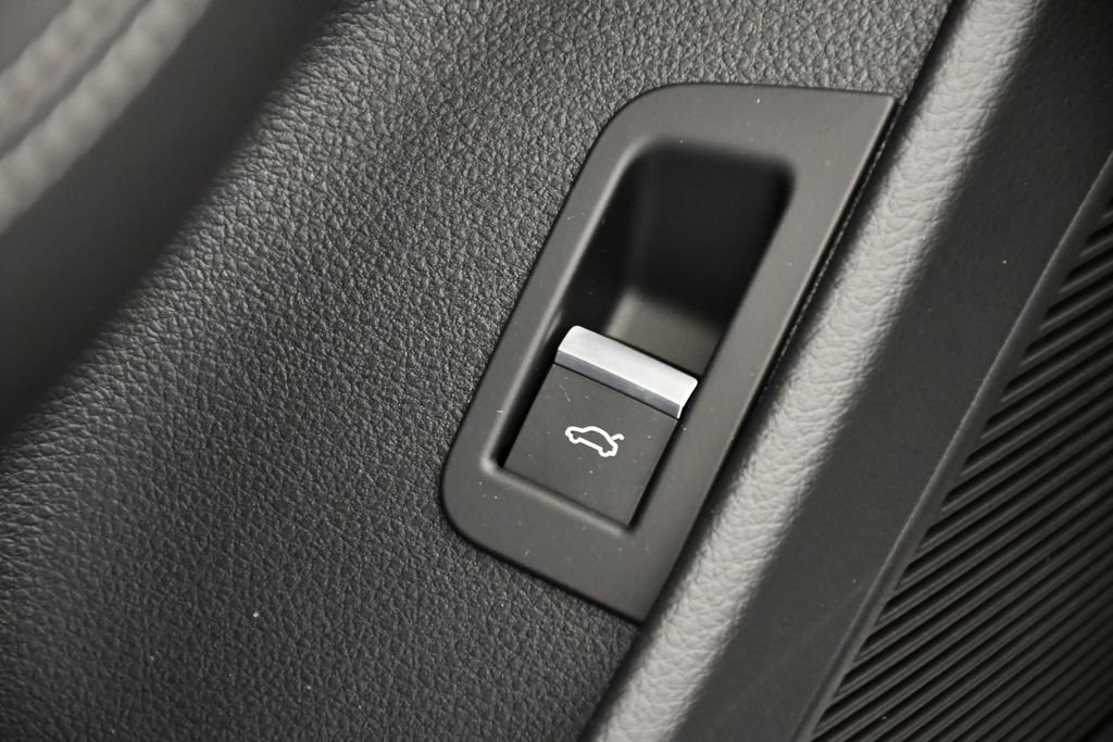 New 2026 Audi Q8 Premium Plus image 35