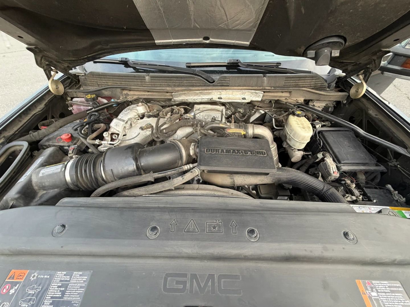 Used 2018 GMC Sierra 3500 Denali w/ Duramax Plus Package AWD/4WD image 31