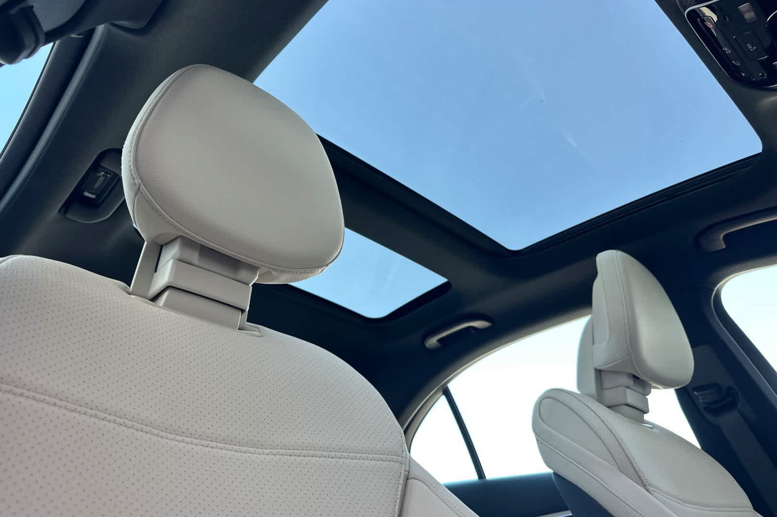 New 2026 Mercedes-Benz C 300 4MATIC Sedan image 15