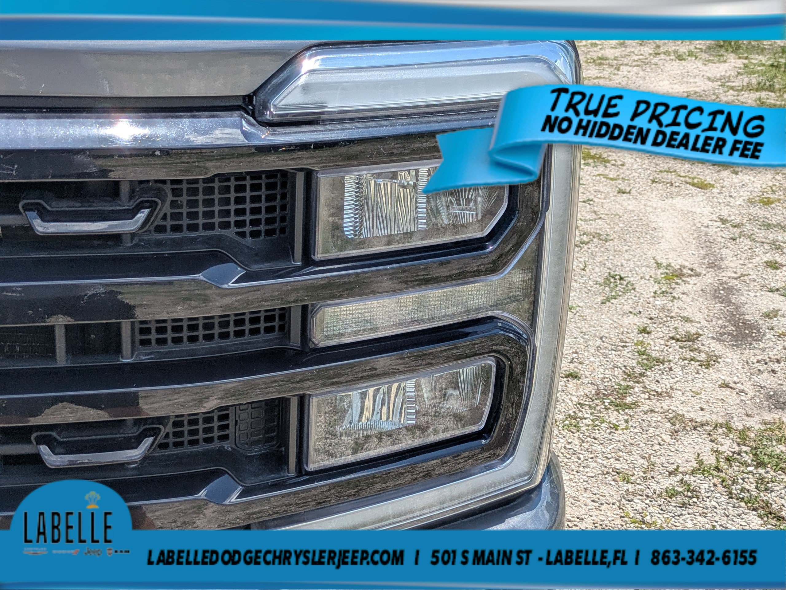 Used 2023 Ford F250 4x4 Crew Cab Super Duty image 10