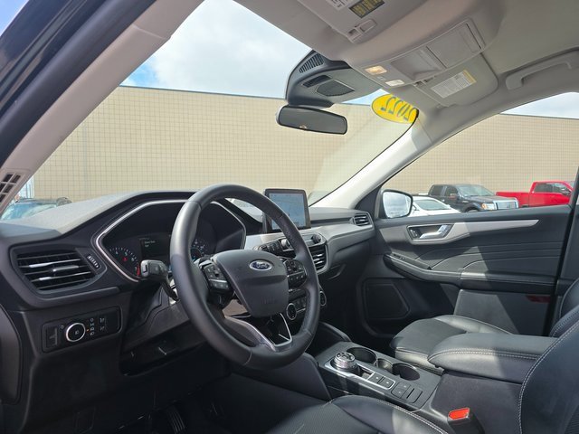 Used 2022 Ford Escape SEL image 12