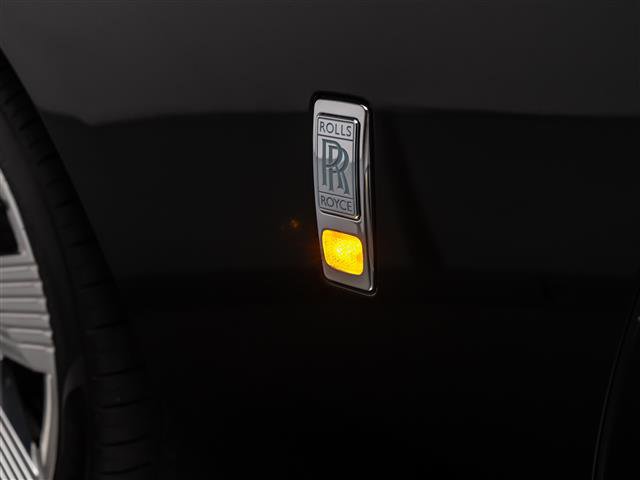 Used 2025 Rolls-Royce Spectre w/ Spectre Enhancement Package image 40