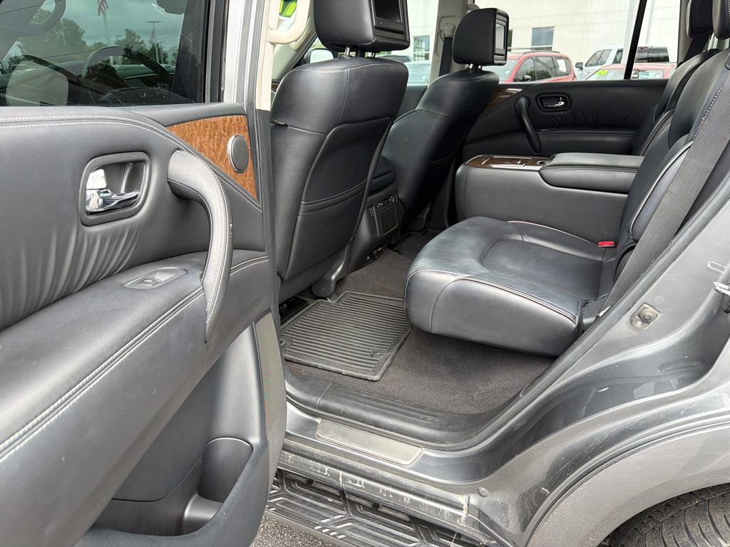 Used 2017 INFINITI QX80 4WD w/ Driver Assistance Package image 12