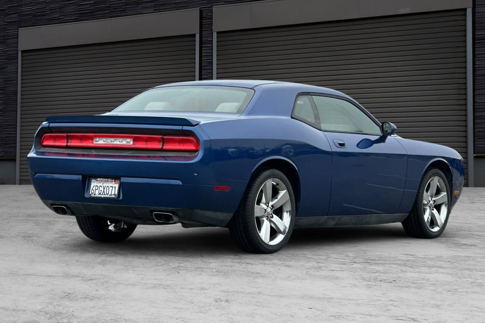 Used 2010 Dodge Challenger R/T image 4