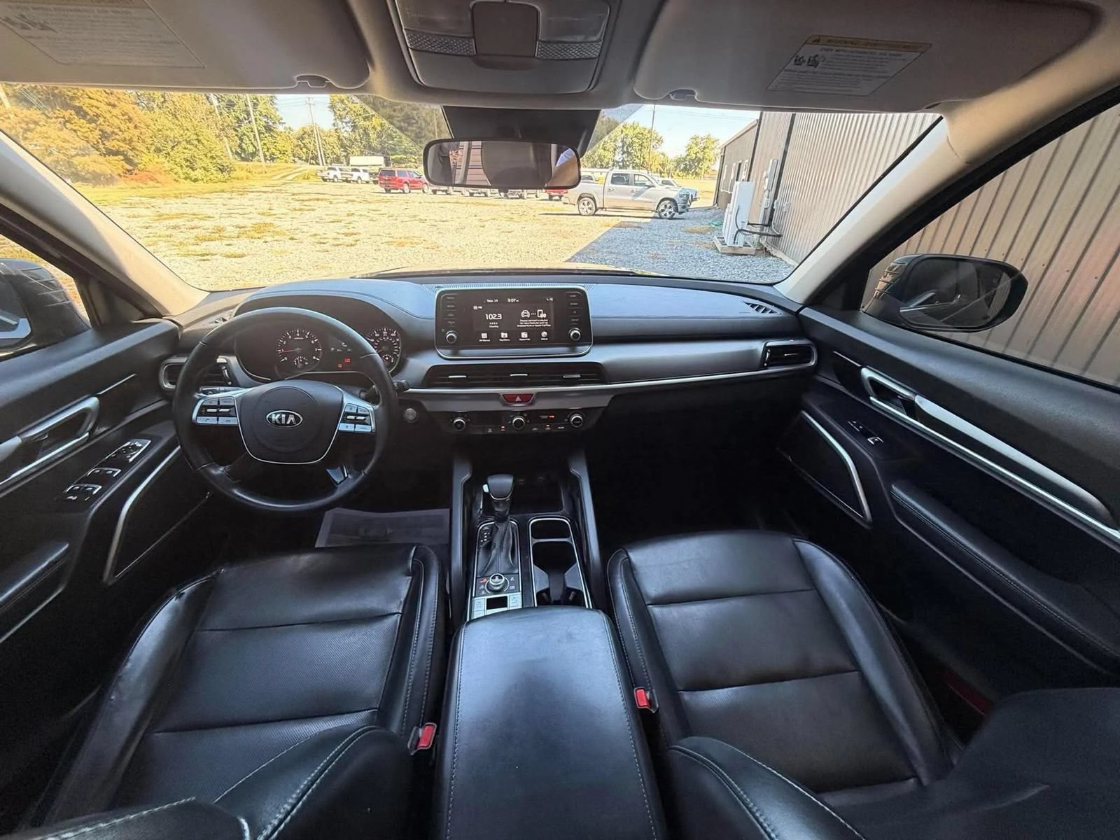 Used 2020 Kia Telluride LX AWD/4WD image 14