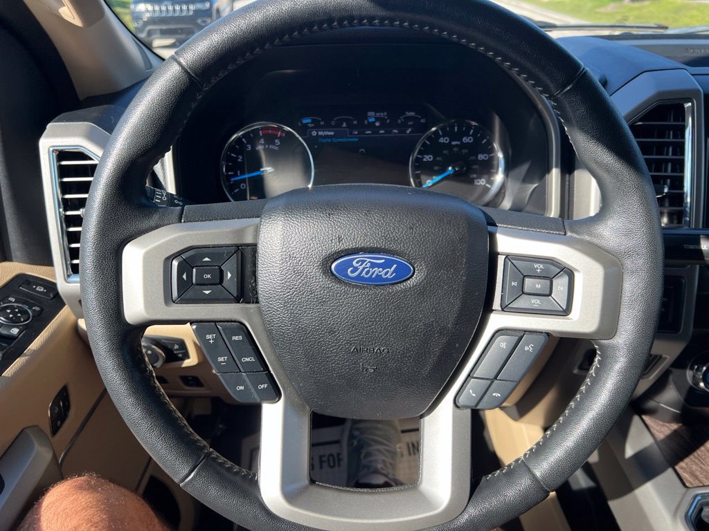 Used 2017 Ford F250 Lariat w/ Lariat Ultimate Package AWD/4WD image 38