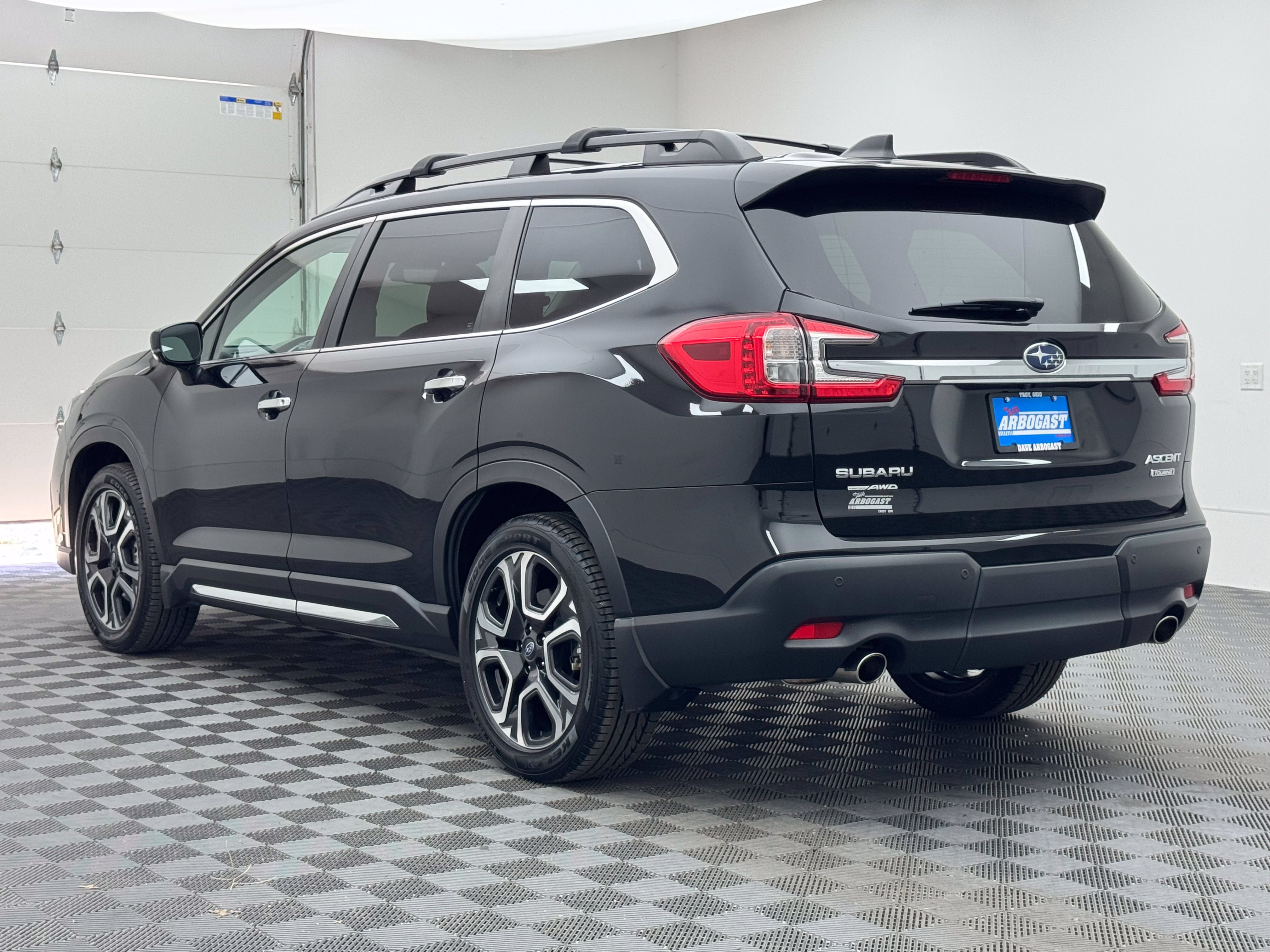 Used 2024 Subaru Ascent Touring AWD/4WD image 14