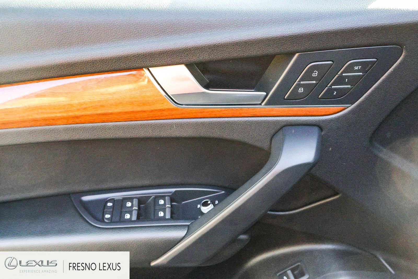 Used 2023 Audi Q5 2.0T Premium w/ Convenience Package image 23