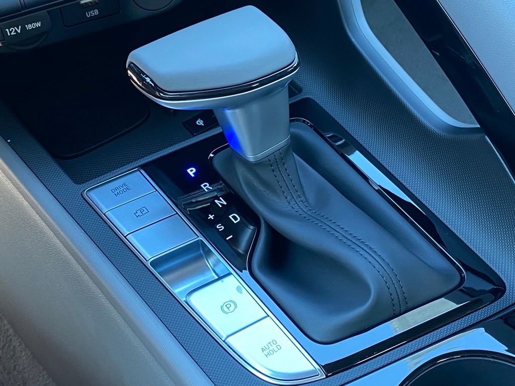 New 2025 Hyundai Elantra SEL FWD image 20