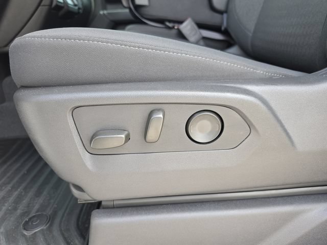 Used 2025 Chevrolet Silverado 2500 Custom w/ Custom Value Package RWD image 22