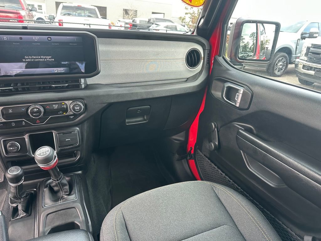 Used 2024 Jeep Wrangler Sport image 13