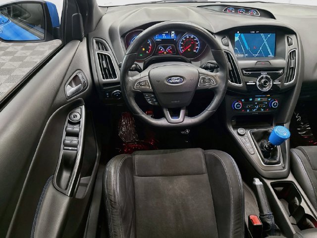 Used 2017 Ford Focus RS AWD/4WD image 24