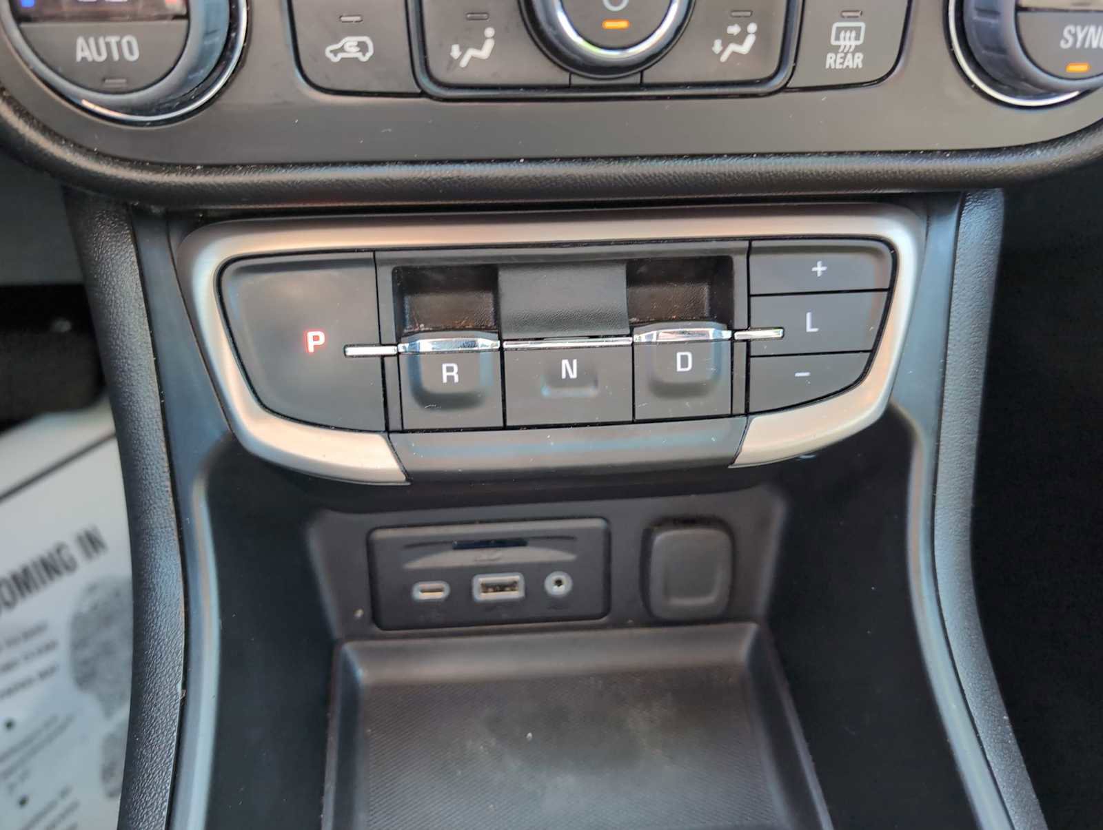 Used 2023 GMC Terrain Denali AWD/4WD image 18