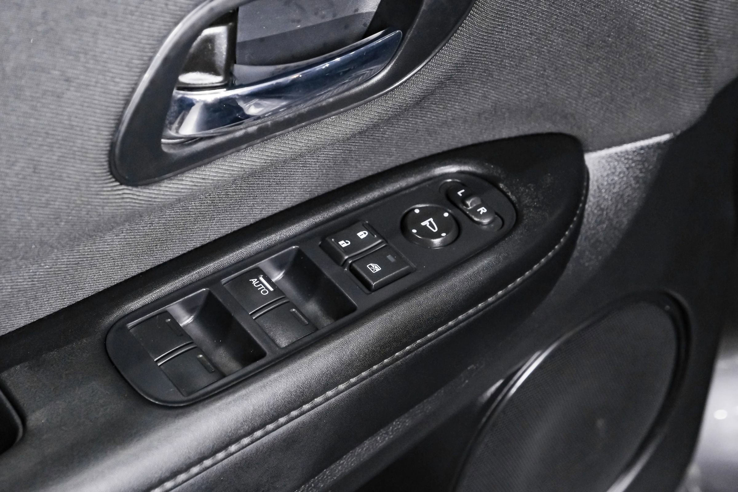 Used 2022 Honda HR-V Sport image 35