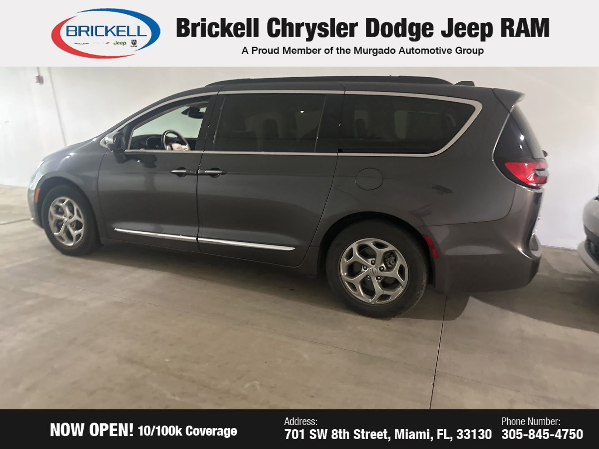 Used 2022 Chrysler Pacifica Limited image 36