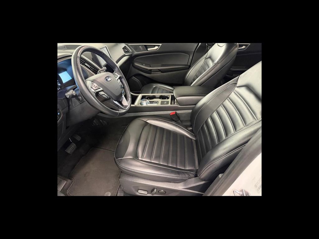 Used 2024 Ford Edge SEL AWD/4WD image 11