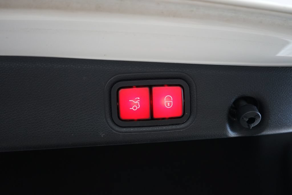 Used 2019 Mercedes-Benz E 300 w/ Premium 1 Package image 55