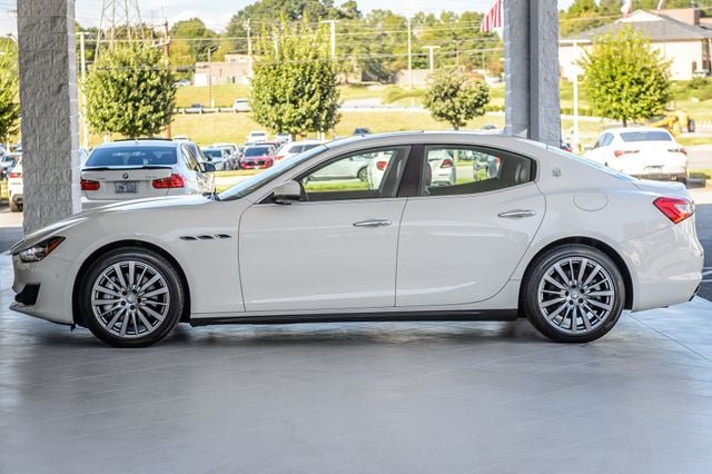 Used 2018 Maserati Ghibli RWD image 59
