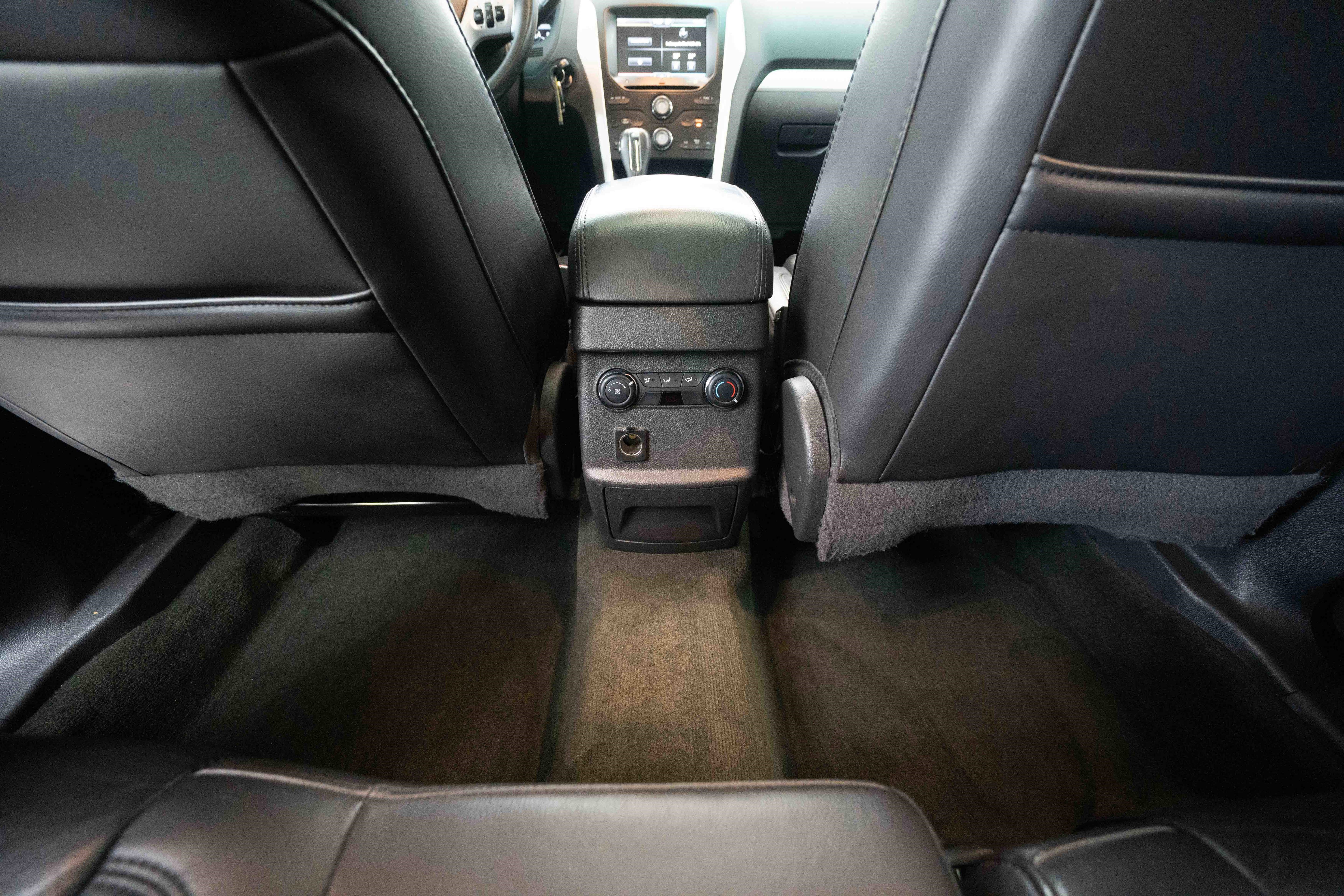 Used 2013 Ford Explorer XLT image 22