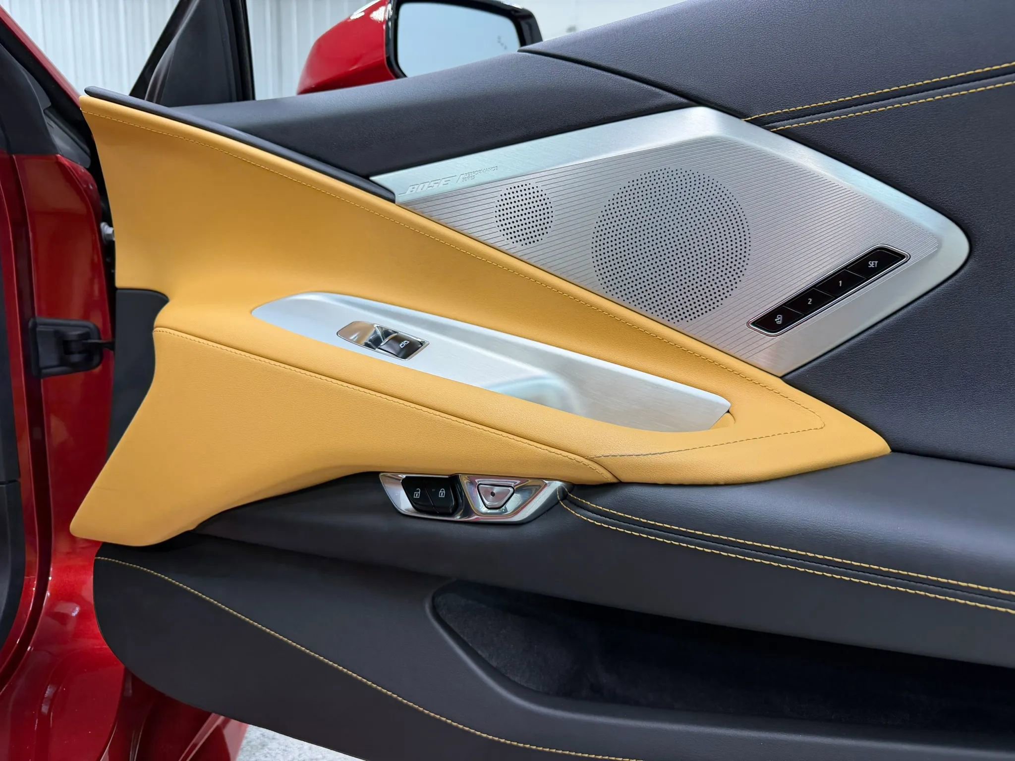 Used 2022 Chevrolet Corvette Stingray Preferred Cpe w/ Body-Color Dual Roof Package image 36