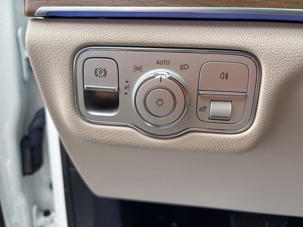 Used 2021 Mercedes-Benz GLE 450 4MATIC image 23