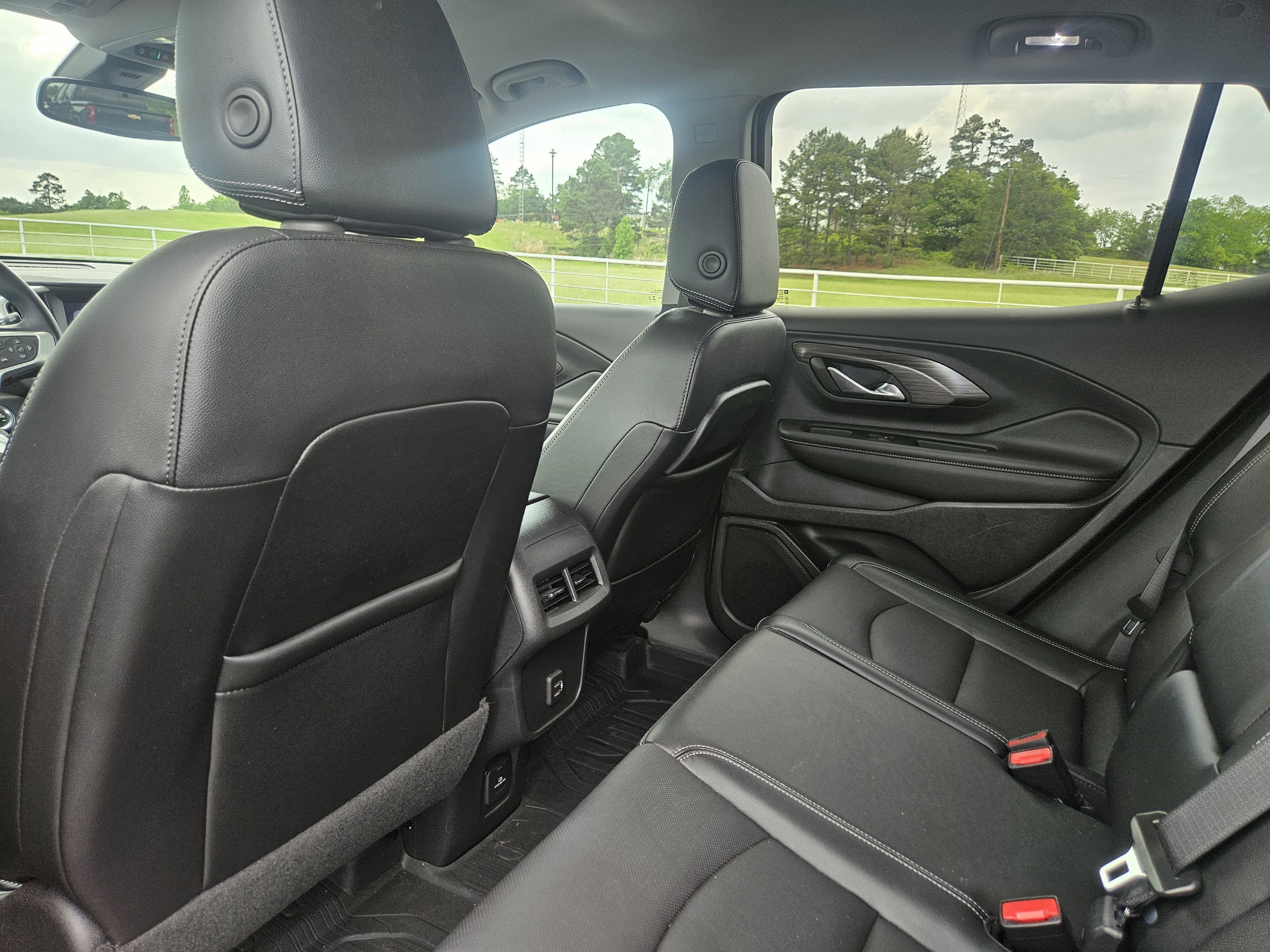 Used 2023 GMC Terrain SLT FWD image 31