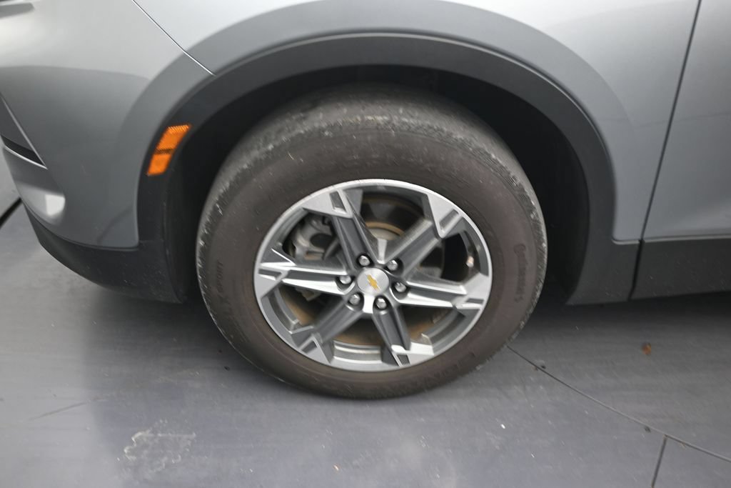 Used 2024 Chevrolet Blazer LT FWD image 9