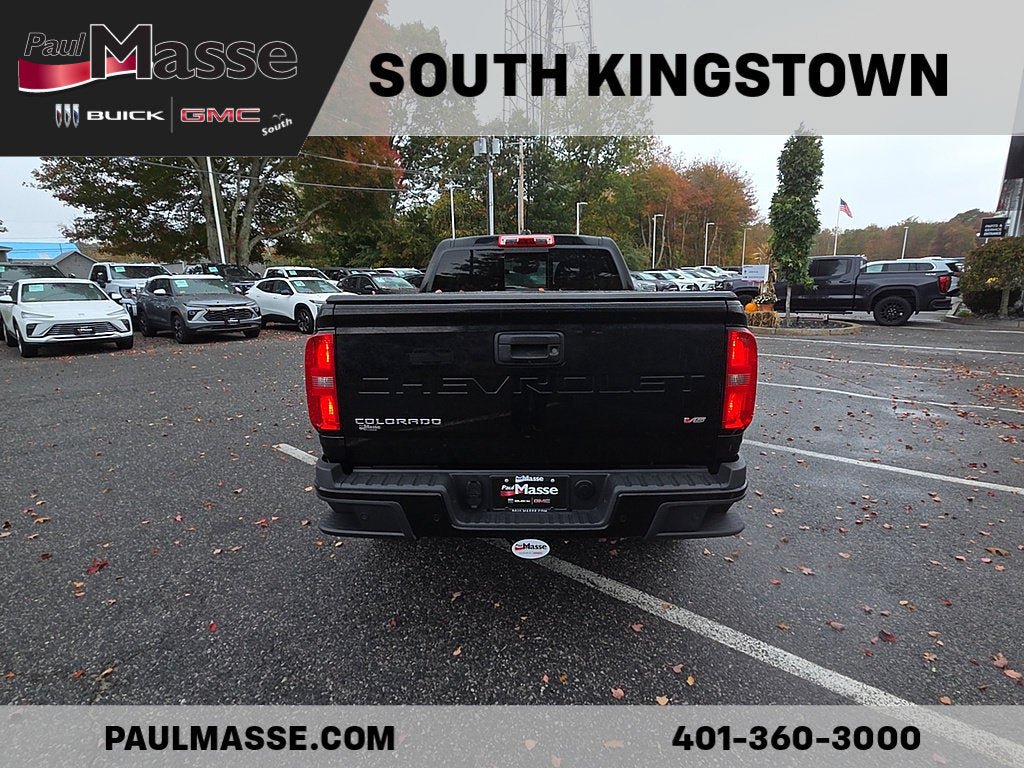 Used 2022 Chevrolet Colorado Z71 w/ Z71 Midnight Edition AWD/4WD image 6