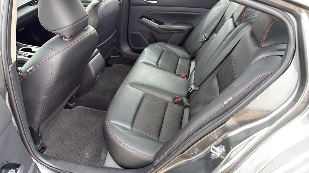 Certified 2025 Nissan Altima 2.5 SR image 18