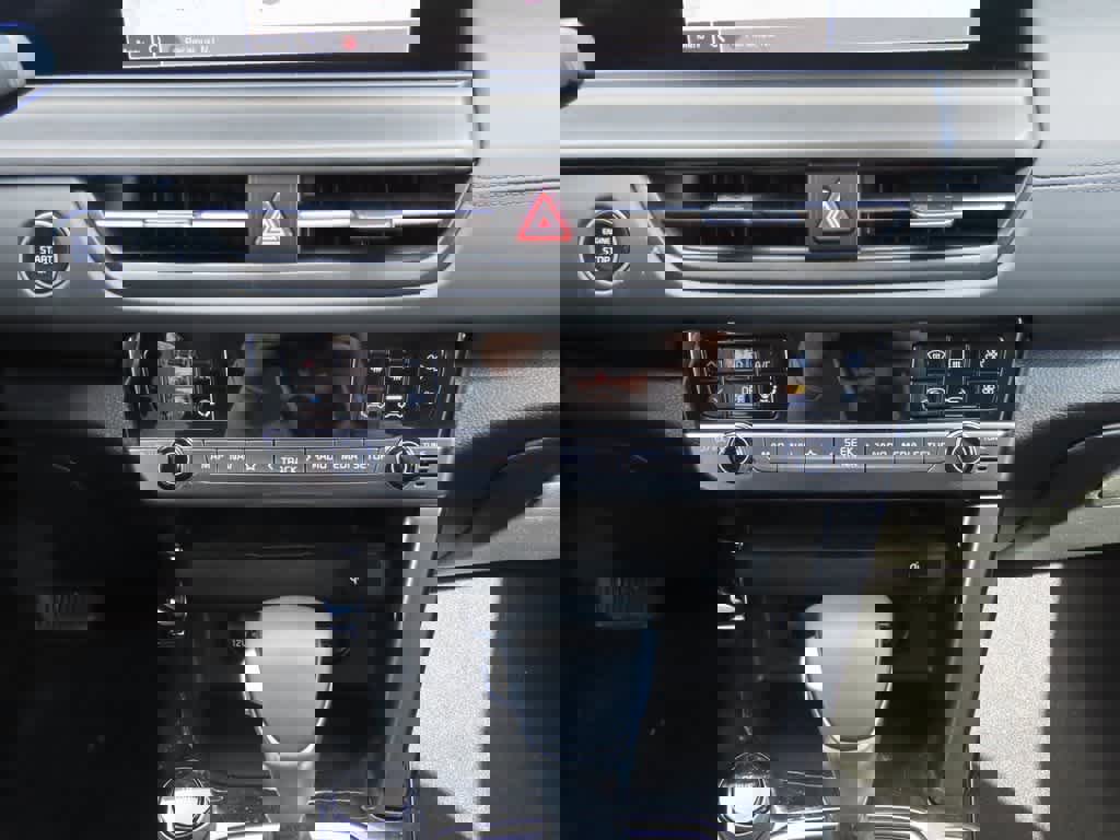 Used 2025 Kia Seltos EX image 21