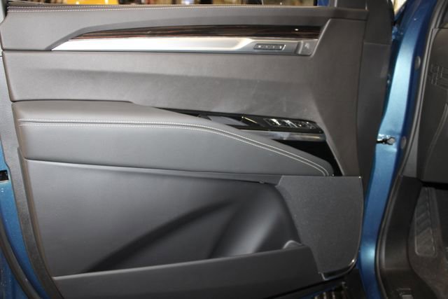 New 2026 Cadillac Escalade ESV Luxury w/ Touring Package image 12