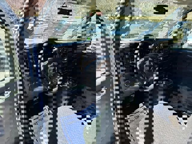 Used 2024 GMC Savana 2500 w/ Driver Convenience Package image 14