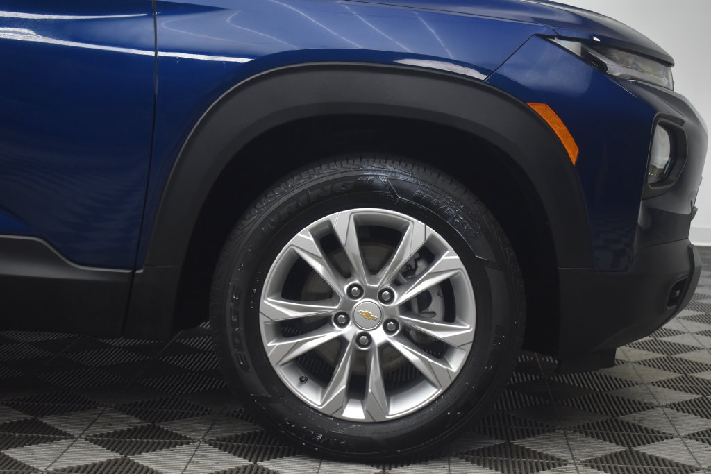 Used 2022 Chevrolet TrailBlazer LS AWD/4WD image 24