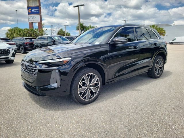Certified 2025 Audi Q5 Premium Plus w/ Premium Plus image 4
