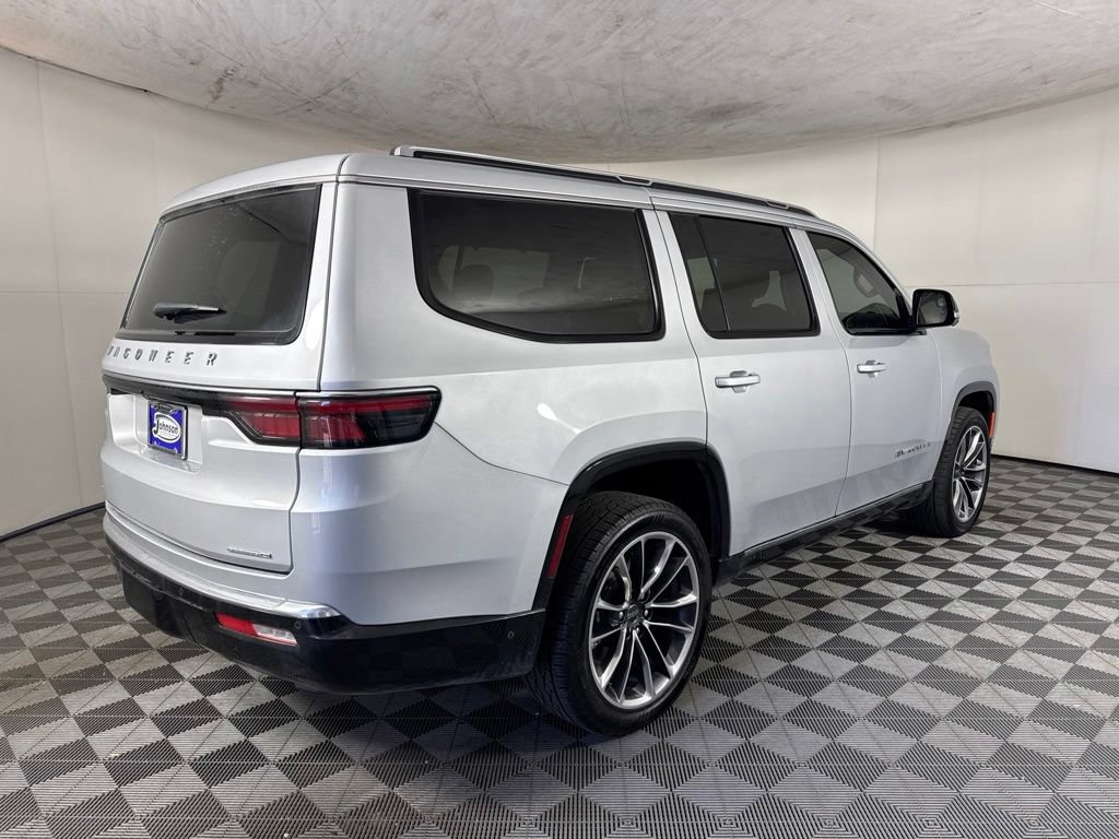 Certified 2023 Jeep Wagoneer Series III w/ Premium Group I AWD/4WD image 6