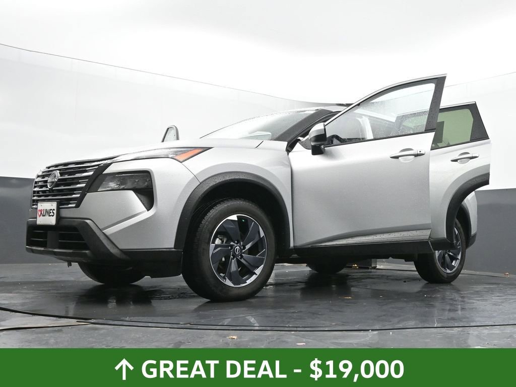 Used 2024 Nissan Rogue SV image 72