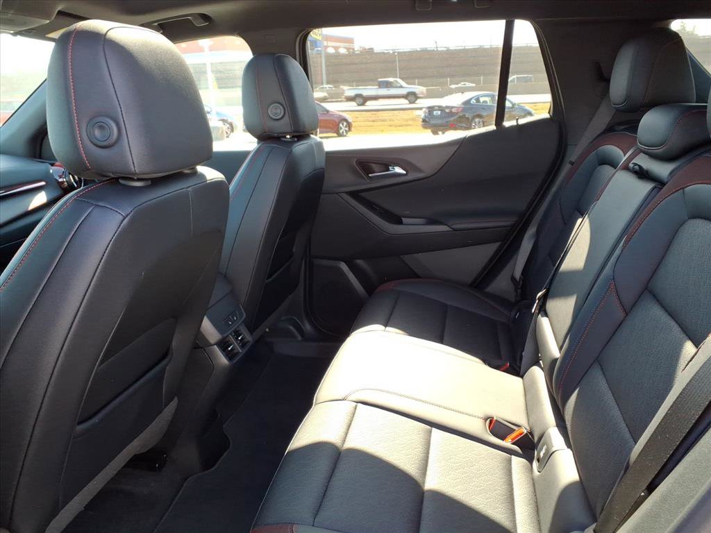 Used 2025 Chevrolet Equinox RS w/ Convenience Package III image 25