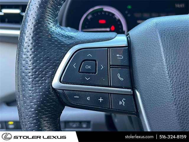 Used 2021 Toyota Sienna Limited image 26