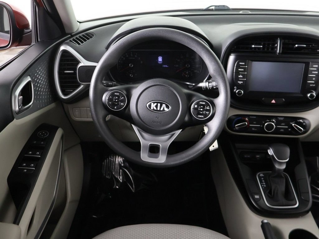 Used 2021 Kia Soul LX FWD image 30