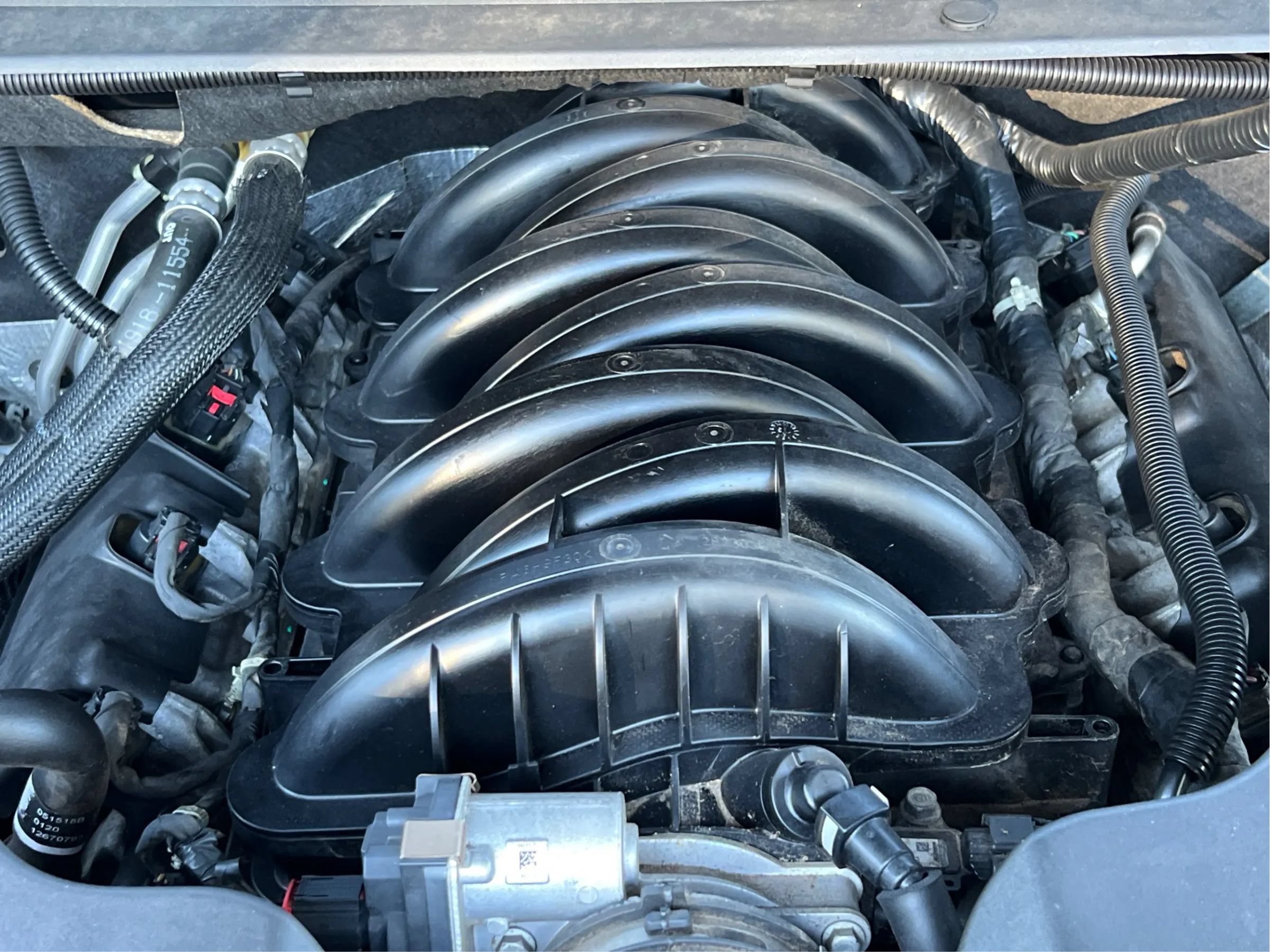 Used 2018 Cadillac Escalade Luxury AWD/4WD image 38