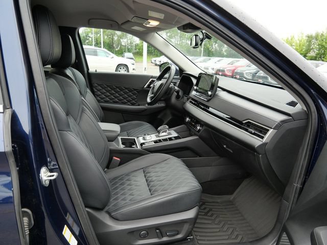 Used 2024 Mitsubishi Outlander SEL Black Edition AWD/4WD image 8