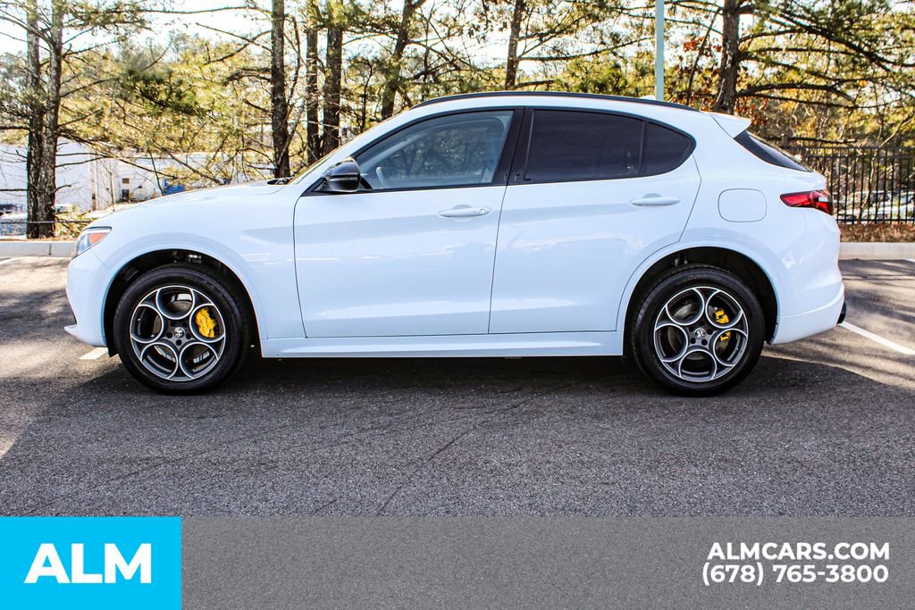 Used 2020 Alfa Romeo Stelvio Sport w/ Quick Order Package 22K Sport image 7
