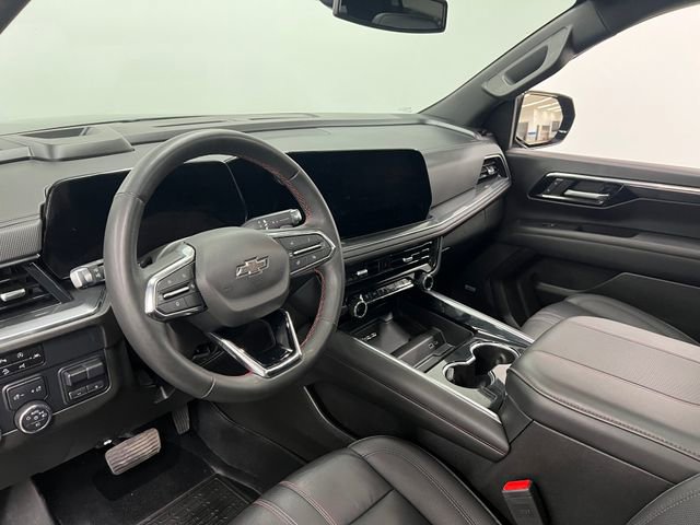 Used 2025 Chevrolet Suburban RST w/ Comfort Package AWD/4WD image 16