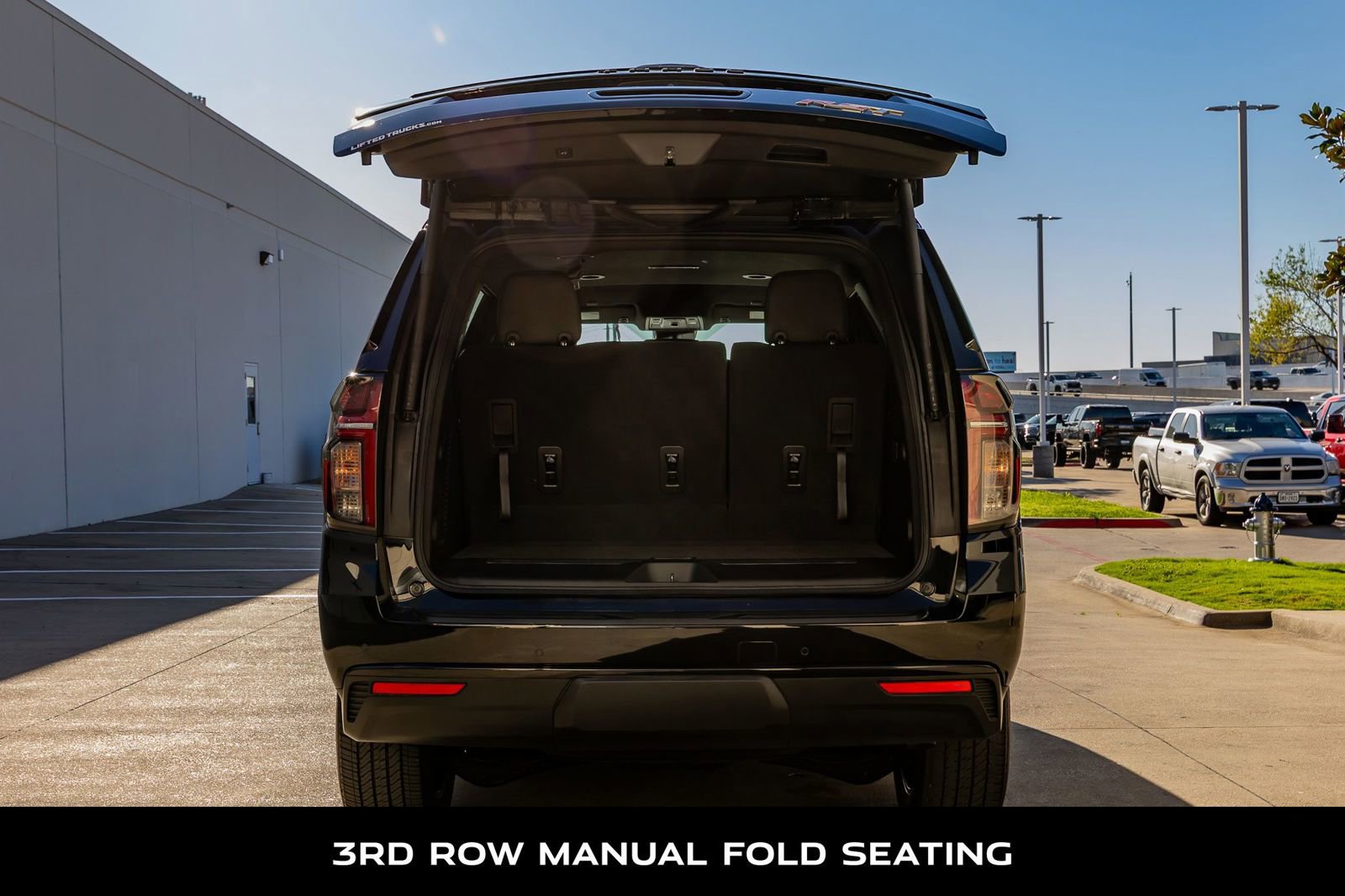 Used 2023 Chevrolet Tahoe RST AWD/4WD image 8