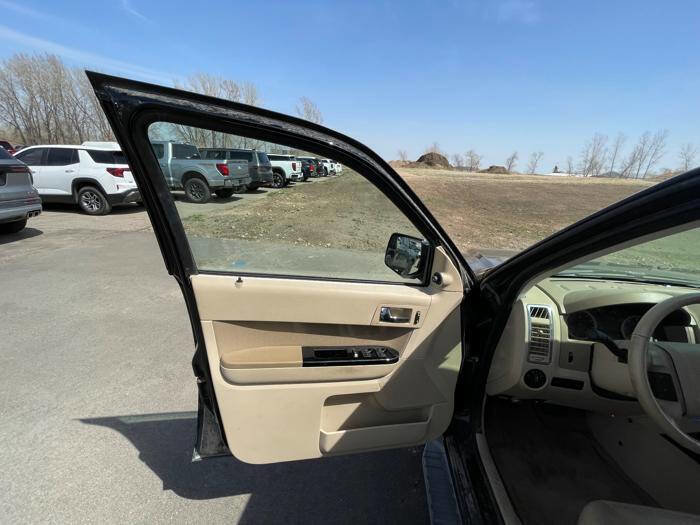 Used 2010 Ford Escape Limited AWD/4WD image 23