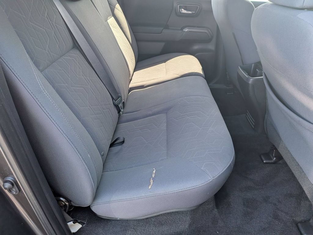 Used 2019 Toyota Tacoma TRD Sport AWD/4WD image 27