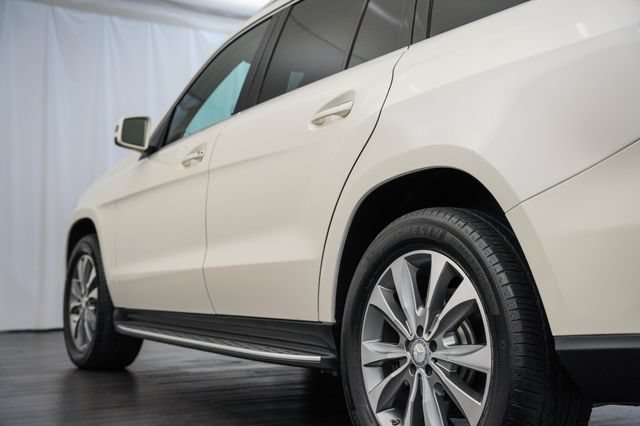 Used 2013 Mercedes-Benz GL 450 4MATIC image 34