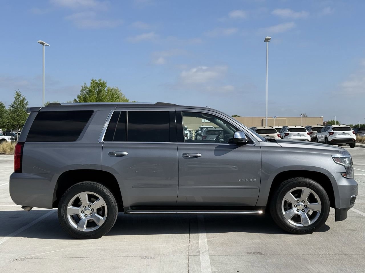 Used 2019 Chevrolet Tahoe Premier image 3